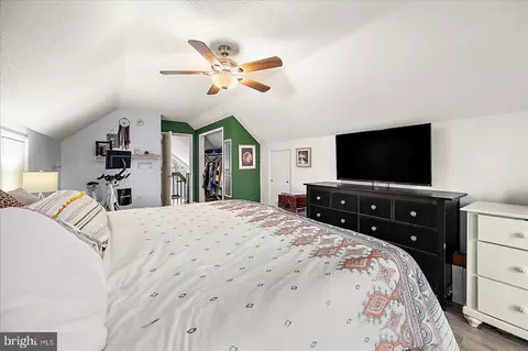 Bedroom - 139 Pinehurst Rd, Berlin, MD 21811 photo 9 of 17