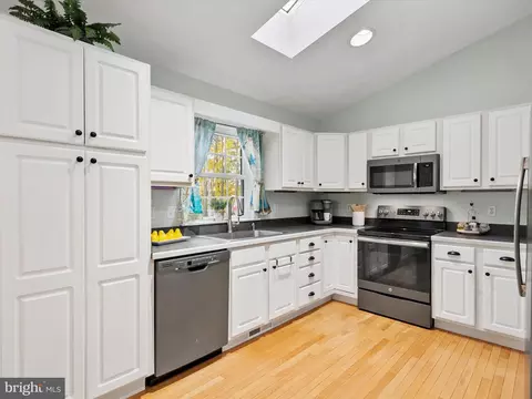 40 Martinique Cir, Ocean Pines, MD 21811 photo 4
