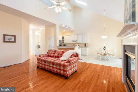 Living - 22 Chatham Ct, Ocean Pines, MD 21811 photo 2 of 2
