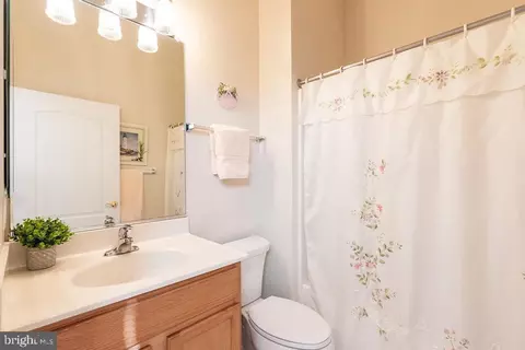 Bath - 22 Chatham Ct, Ocean Pines, MD 21811 photo 3 of 6