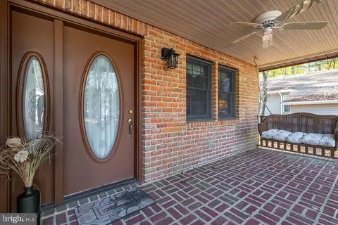4 Beechnut Ct, Ocean Pines, MD 21811 photo 2