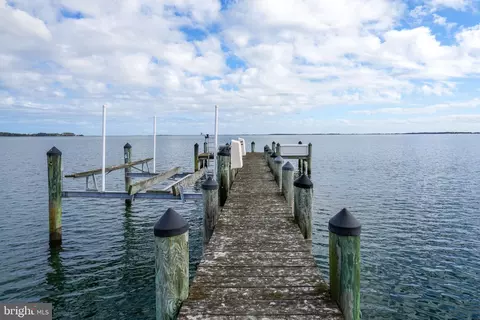 View/Area - 6008 S Point Rd, Berlin, MD 21811 photo 5 of 16