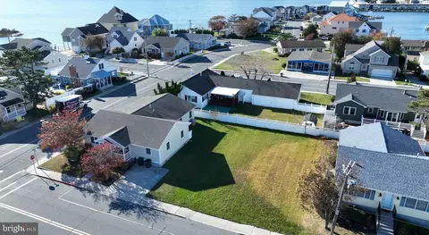 8703 Mediterranean Dr, Ocean City, MD 21842