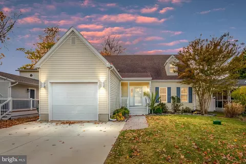 13801 Fountain Rd, Ocean City, MD 21842