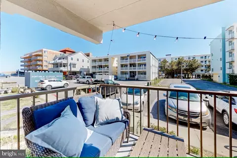 14 64th St #101, Ocean City, MD 21842