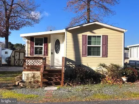 305 Timberline Cir, Berlin, MD 21811