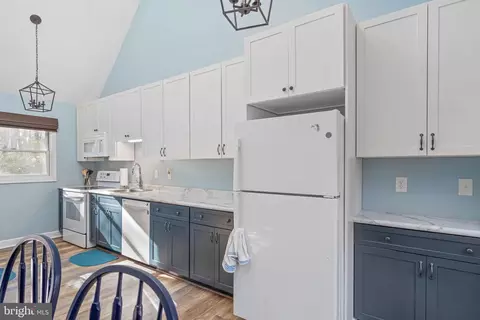 Kitchen - 67 Briarcrest Dr, Ocean Pines, MD 21811 photo 2 of 2