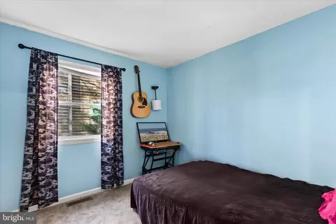 Bedroom - 22 Rabbit Run Ln, Ocean Pines, MD 21811 photo 4 of 4