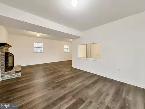 Living - 1 Windward Ct, Ocean Pines, MD 21811 photo 5 of 5