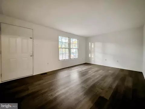 Living - 1 Windward Ct, Ocean Pines, MD 21811 photo 1 of 5