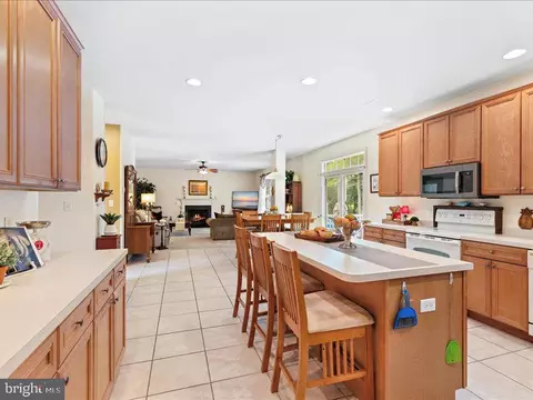Kitchen - 10831 Griffin Rd, Berlin, MD 21811 photo 3 of 3