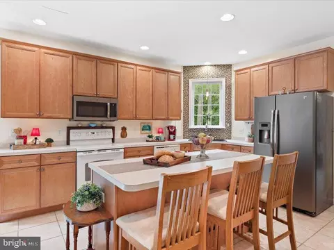 Kitchen - 10831 Griffin Rd, Berlin, MD 21811 photo 2 of 3