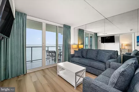 302 32nd St #201, Ocean City, MD 21842
