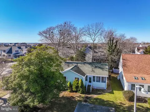 13703 Lighthouse Ave, Ocean City, MD 21842