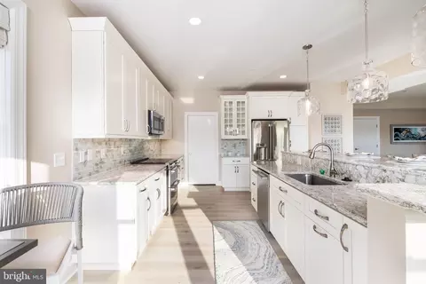 1505 St Louis Ave S #201, Ocean City, MD 21842