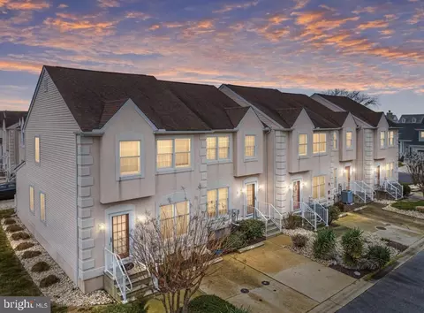 13487 Bella Vista Ln #2B1, Ocean City, MD 21842