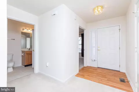 Entry Way - 20 Hatteras St, Ocean Pines, MD 21811 photo 2 of 5