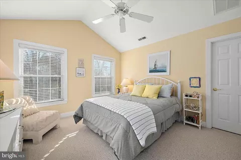 Bedroom - 11321 River Run Ln, Berlin, MD 21811 photo 5 of 10