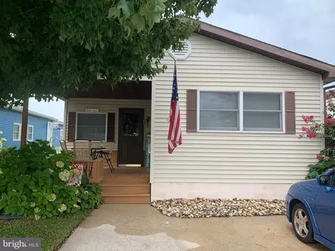 13330 Constitutional Ave, Ocean City, MD 21842