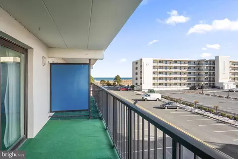 10 135th St #304, Ocean City, MD 21842