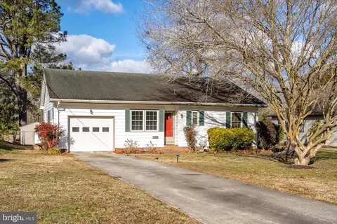 329 Winter Quarters Dr, Pocomoke City, MD 21851