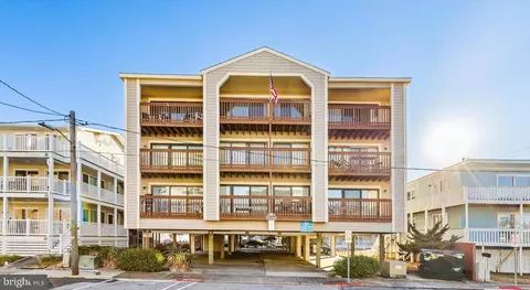 9 84th St #302, Ocean City, MD 21842