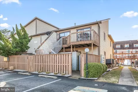 105 120th St #65A4, Ocean City, MD 21842