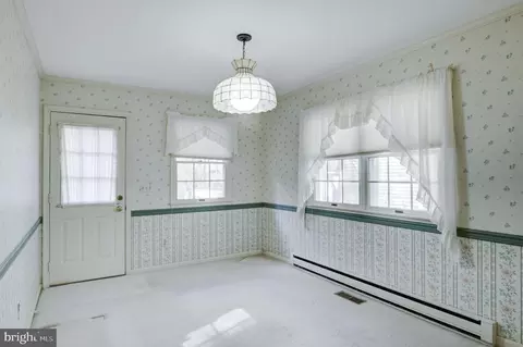 16 Canal Rd, Ocean Pines, MD 21811 photo 3