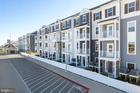 103 144th St #D, Ocean City, MD 21842