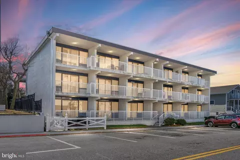 15 35th St #102 SEVEN SEAS, Ocean City, MD 21842