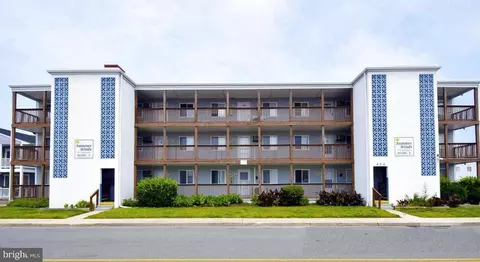 414 Lark Ln #D202, Ocean City, MD 21842