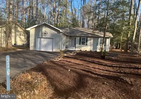 32 Beaconhill Rd, Ocean Pines, MD 21811
