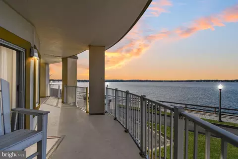 310 2nd St #101, Ocean City, MD 21842
