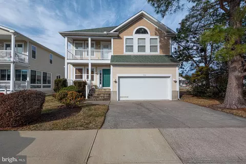 Exterior - 702 Loop Rd, Ocean City, MD 21842 photo 2 of 11