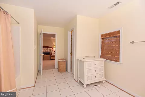 Entry Way - 702 Loop Rd, Ocean City, MD 21842 photo 14 of 17