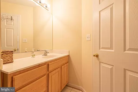 Bath - 702 Loop Rd, Ocean City, MD 21842 photo 10 of 11
