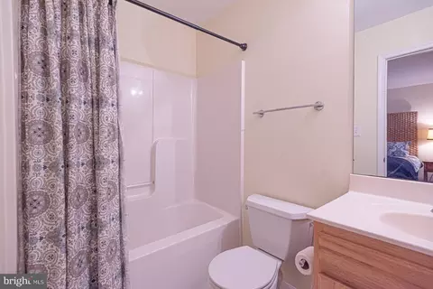 Bath - 702 Loop Rd, Ocean City, MD 21842 photo 6 of 11