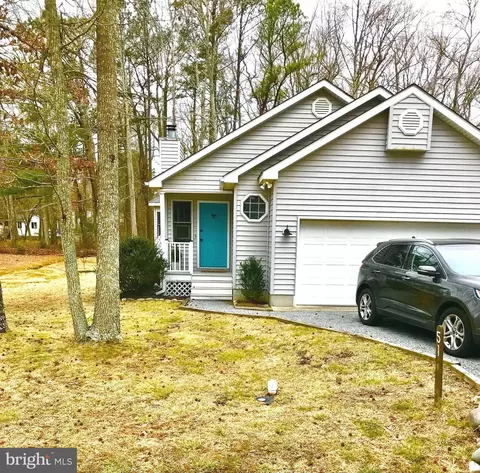 51 Cannon Dr, Ocean Pines, MD 21811
