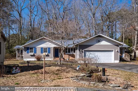 10 Avon Ct, Ocean Pines, MD 21811