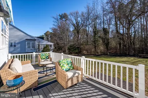 Exterior - 508 Dueling Way, Berlin, MD 21811 photo 3 of 18