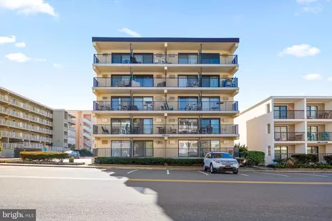 3 140th St #303, Ocean City, MD 21842
