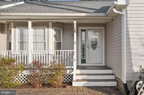 Exterior - 1 Links Ln, Berlin, MD 21811 photo 3 of 18