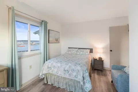Bedroom - 52 Pintail Dr, Ocean Pines, MD 21811 photo 7 of 10