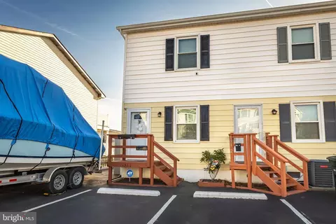131 Newport Bay Dr #1, Ocean City, MD 21842