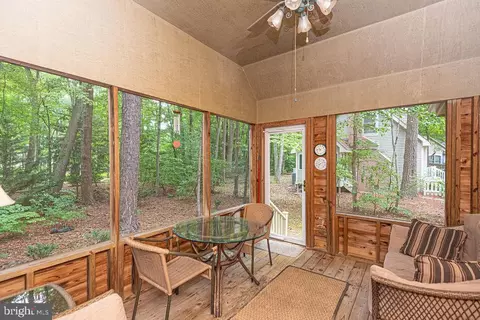 Exterior - 23 Seagrave Ln, Ocean Pines, MD 21811 photo 4 of 10