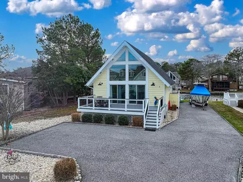 7 Clipper Ct, Ocean Pines, MD 21811