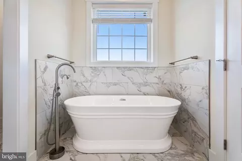 Bath - 12349 Dixie Dr, Bishopville, MD 21813 photo 5 of 9