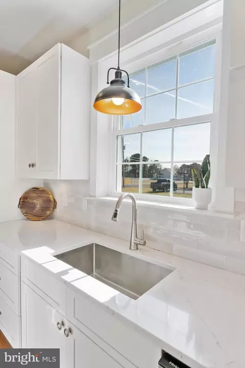 Kitchen - 12349 Dixie Dr, Bishopville, MD 21813 photo 4 of 6