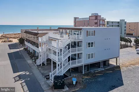 7 52nd St #101, Ocean City, MD 21842