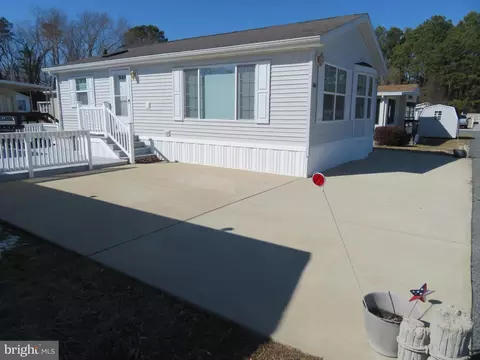 369 Seahawk Ln, Berlin, MD 21811